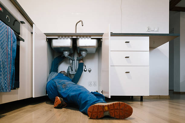 Professional Plumbing technician working in Riverdale, CA